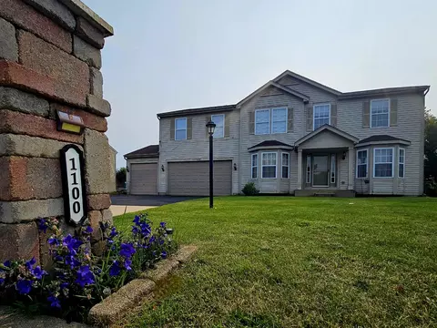 1100 Kennedy Dr, Kirkland, IL 60146