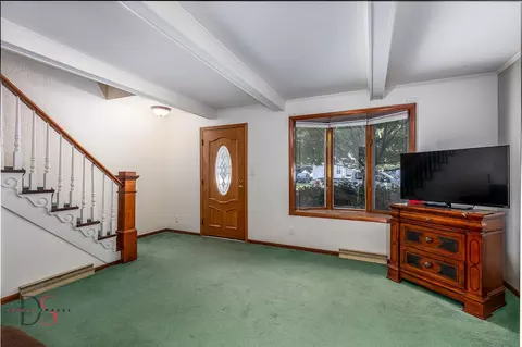 Living - 120 Oak St, Seneca, IL 61360 photo 1 of 3