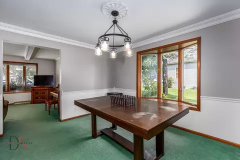 Dining - 120 Oak St, Seneca, IL 61360 photo 3 of 3