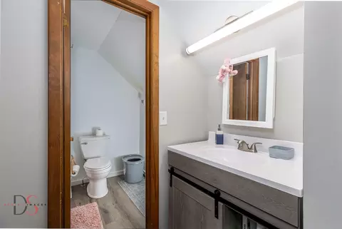 Bath - 120 Oak St, Seneca, IL 61360 photo 2 of 2