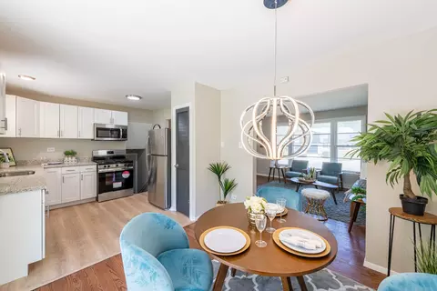Dining - 3201 Maple Ln, Hazel Crest, IL 60429 photo 2 of 2