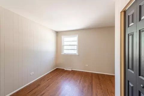 Bedroom - 3201 Maple Ln, Hazel Crest, IL 60429 photo 4 of 5