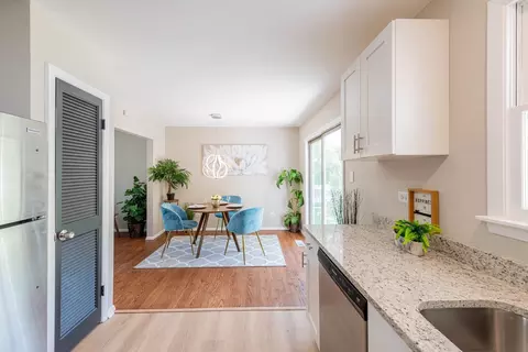 Dining - 3201 Maple Ln, Hazel Crest, IL 60429 photo 1 of 2