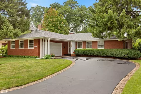 2807 Orchard Ln, Wilmette, IL 60091
