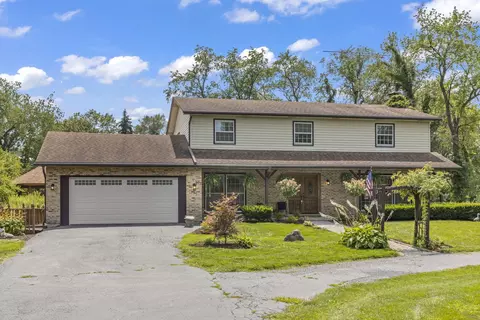 32 W265 Pratt Rd, Wayne, IL 60184