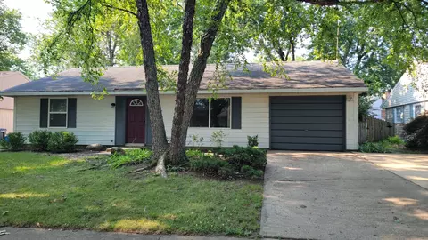 3105 Sylvan Dr, Champaign, IL 61821