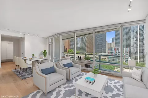 340 E Randolph St #602, Chicago, IL 60601 photo 3