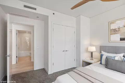 340 E Randolph St #602, Chicago, IL 60601 photo 12