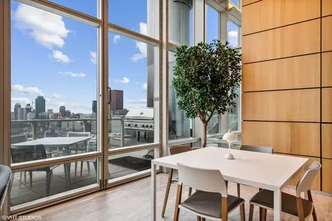 340 E Randolph St #602, Chicago, IL 60601 photo 29
