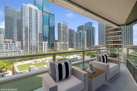 340 E Randolph St #602, Chicago, IL 60601 photo 14