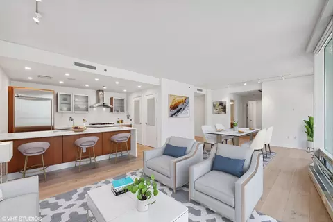 340 E Randolph St #602, Chicago, IL 60601 photo 5
