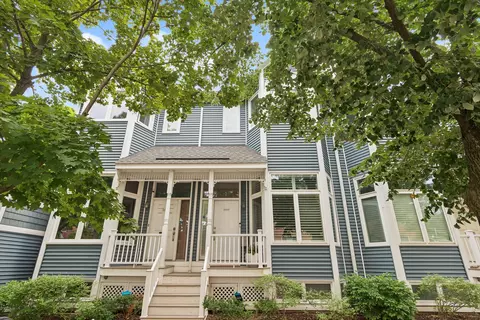 3009 N Kenmore Ave, Chicago, IL 60657