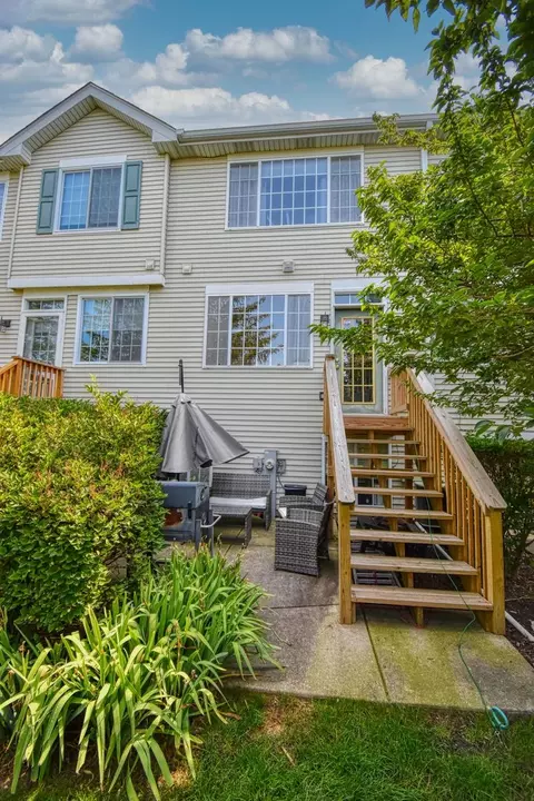 Exterior - 5585 Lavender Ct, Rolling Meadows, IL 60008 photo 3 of 3