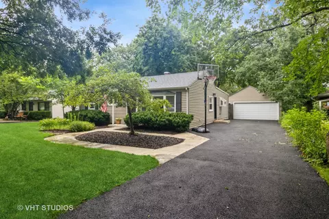 2311 N Sunset Rd, Palatine, IL 60074