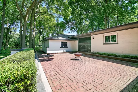 8 Chatham Cir, Kankakee, IL 60901 photo 6