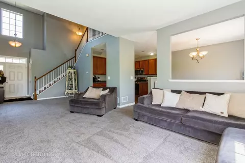 Living - 3868 Munson St, Plano, IL 60545 photo 1 of 2