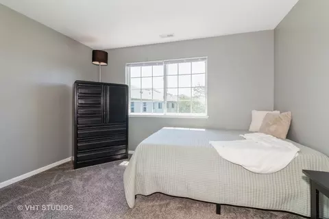 Bedroom - 3868 Munson St, Plano, IL 60545 photo 4 of 4