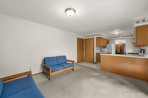 Living - 426 James Ct, Algonquin, IL 60102 photo 5 of 5