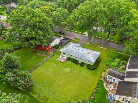 View/Area - 426 James Ct, Algonquin, IL 60102 photo 4 of 13