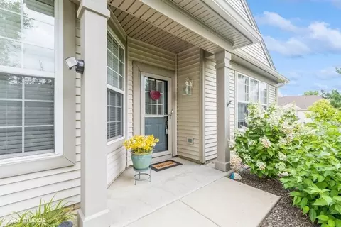 13028 Patriot Way #13028, Huntley, IL 60142
