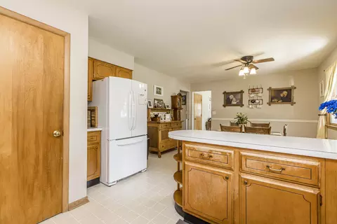 1202 Russell St, Normal, IL 61761 photo 10