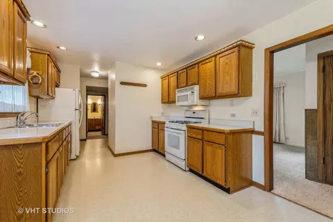 3891 Emerson Ave, Rolling Meadows, IL 60008 photo 9