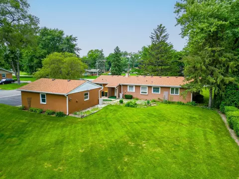 3891 Emerson Ave, Rolling Meadows, IL 60008 photo 5