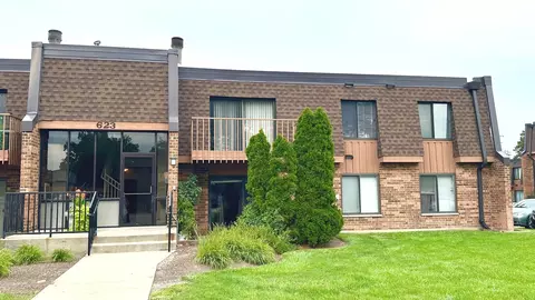 623 Limerick Ln #2D, Schaumburg, IL 60193