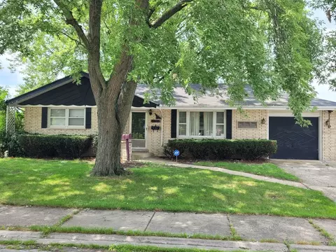 15600 Langley Ave, South Holland, IL 60473