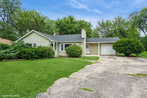1217 S Naperville Rd, Wheaton, IL 60189