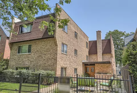 4881 N Hermitage Ave #203, Chicago, IL 60640
