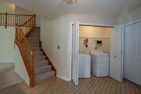 1675 Pebble Beach Dr, Hoffman Estates, IL 60169 photo 5