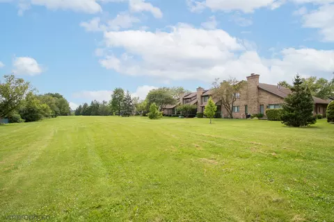 1675 Pebble Beach Dr, Hoffman Estates, IL 60169 photo 24