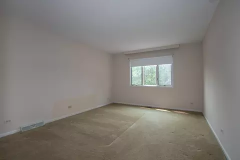 1675 Pebble Beach Dr, Hoffman Estates, IL 60169 photo 16