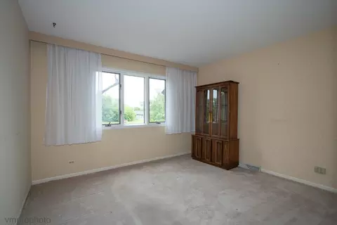 1675 Pebble Beach Dr, Hoffman Estates, IL 60169 photo 13