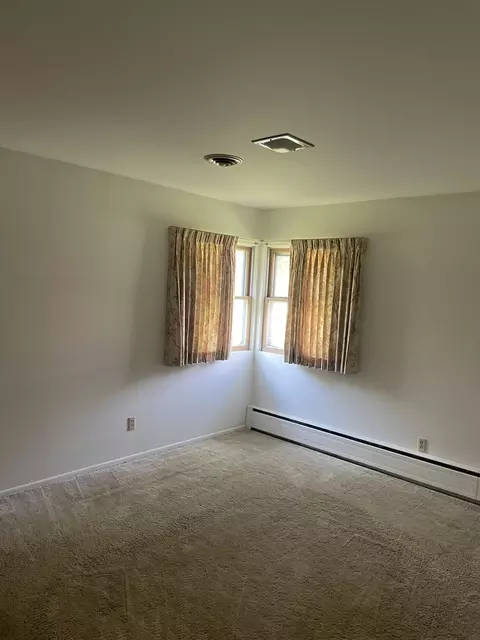 Bedroom - 1185 W Vanmeter St, Kankakee, IL 60901 photo 4 of 4