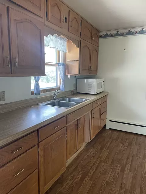 Kitchen - 1185 W Vanmeter St, Kankakee, IL 60901 photo 3 of 3