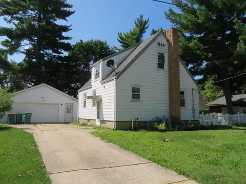 122 New St, Seneca, IL 61360 photo 2
