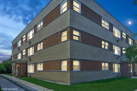 10110 S Pulaski Rd #2W, Oak Lawn, IL 60453