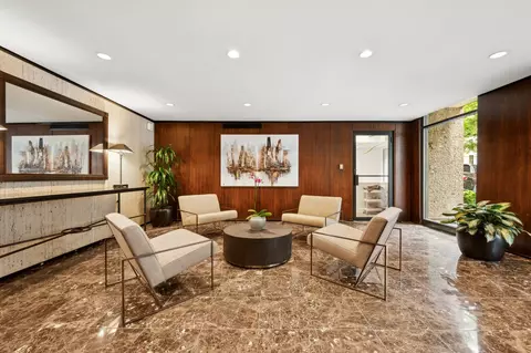 1 E Scott St #2109, Chicago, IL 60610 photo 2