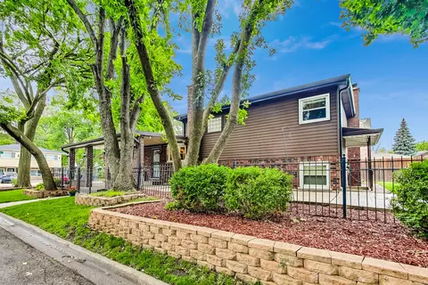 Other - 325 Bellaire Ave, Des Plaines, IL 60016 photo 2 of 8