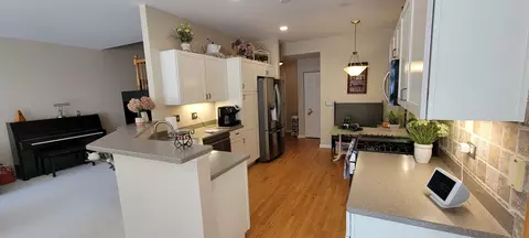 Kitchen - Undisclosed, Algonquin, IL 60102 photo 5 of 6