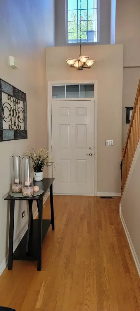 Entry Way - Undisclosed, Algonquin, IL 60102 photo 1 of 1
