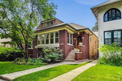 4444 N Mozart St, Chicago, IL 60625