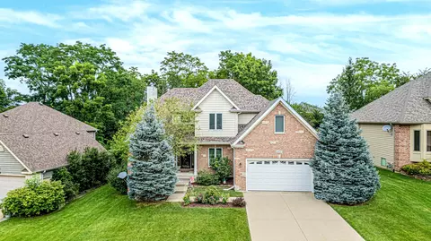 657 Edelweiss Dr, Antioch, IL 60002