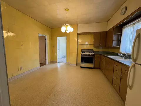 Kitchen - 327 Chaney Ave, Crest Hill, IL 60403 photo 2 of 3