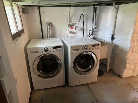 Other - 327 Chaney Ave, Crest Hill, IL 60403 photo 3 of 4
