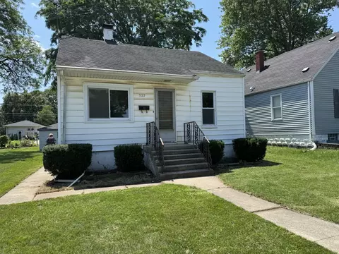 327 Chaney Ave, Crest Hill, IL 60403