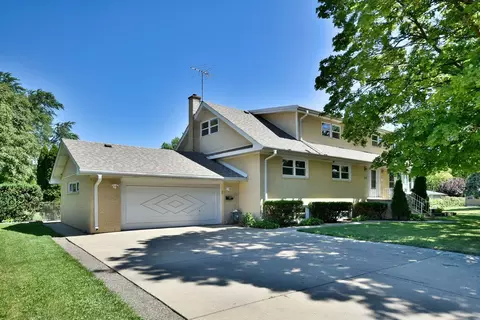 10600 Schubert Ave, Melrose Park, IL 60164