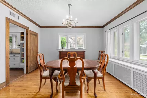 Dining - 749 Oak Ave, Aurora, IL 60506 photo 1 of 1